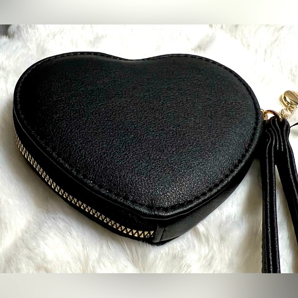 NEW Juicy Couture Ombre Rhinestone Black Zip Around Heart Wallet - Picture 2 of 3